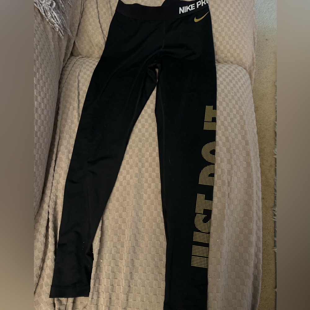 Auth Nike Pro Leggings